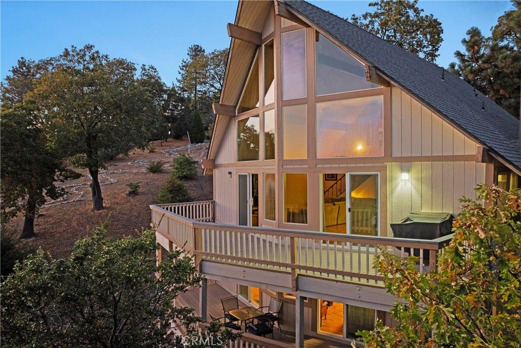 Image 26 of property listing at 27734 Alpen, Lake Arrowhead, CA 92352