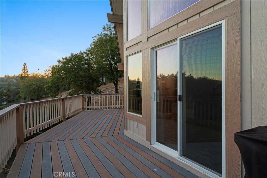 Image 27 of property listing at 27734 Alpen, Lake Arrowhead, CA 92352