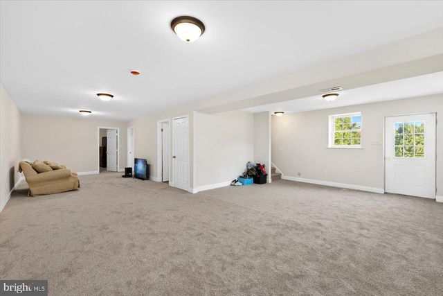 869 KELLOGG MILL RD, Fredericksburg, VA 22406
