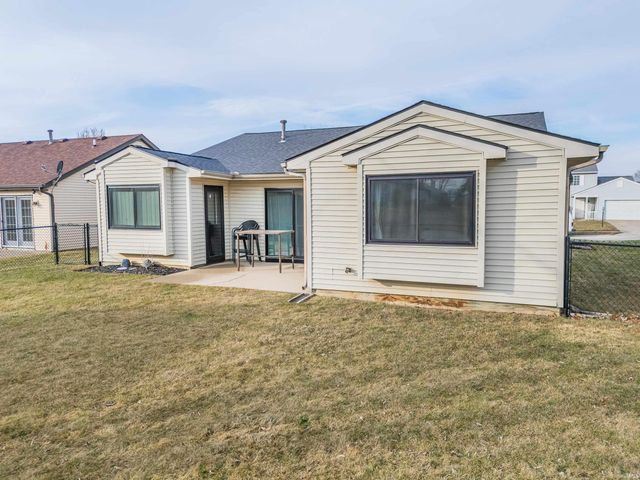 6810 Hunters Glen Drive, Fort Wayne, IN 46835