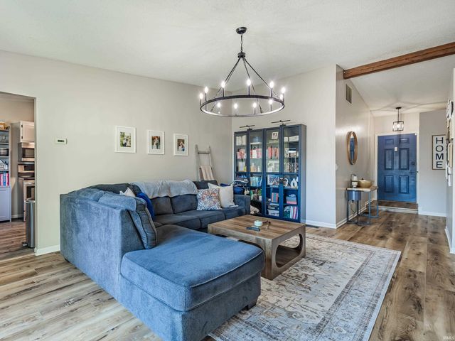 6810 Hunters Glen Drive, Fort Wayne, IN 46835