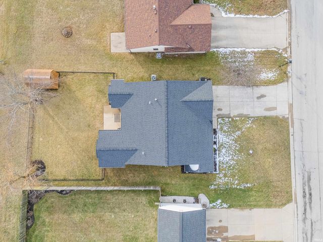 6810 Hunters Glen Drive, Fort Wayne, IN 46835