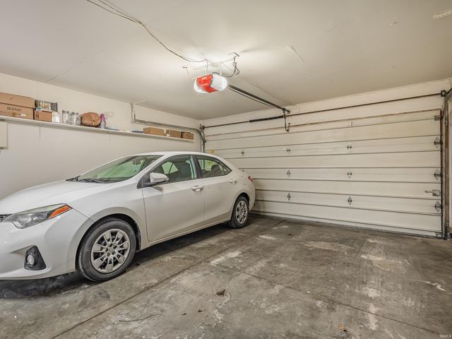 6810 Hunters Glen Drive, Fort Wayne, IN 46835