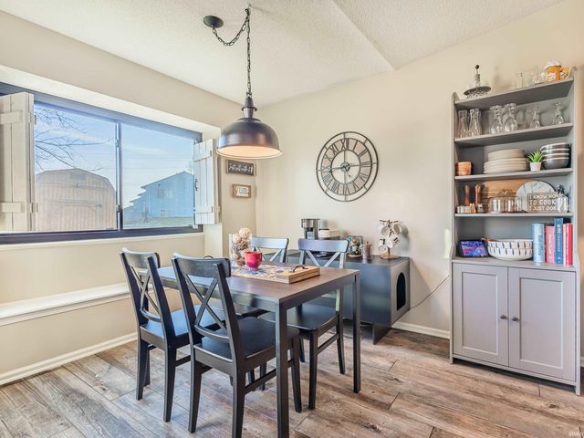 6810 Hunters Glen Drive, Fort Wayne, IN 46835