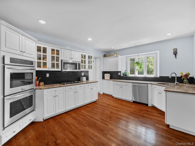 1 Finnegan Lane, Montebello, NY 10901