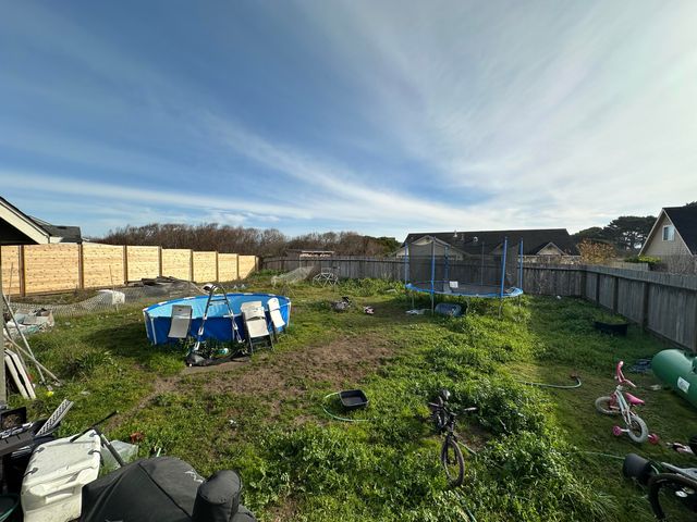 1976 Peninsula Drive, Arcata, CA 95521