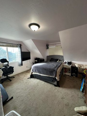 1976 Peninsula Drive, Arcata, CA 95521