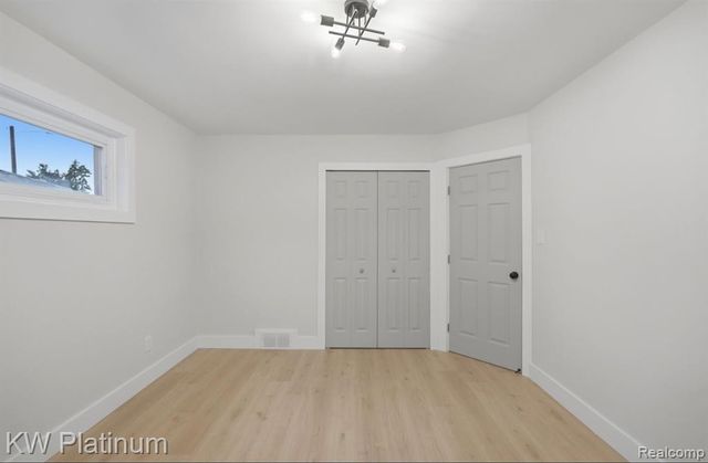 25718 Harmon Street, Saint Clair Shores, MI 48081
