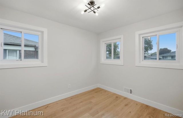 25718 Harmon Street, Saint Clair Shores, MI 48081