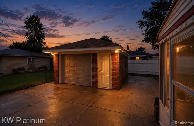 25718 Harmon Street, Saint Clair Shores, MI 48081