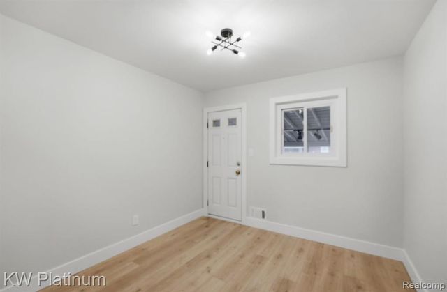 25718 Harmon Street, Saint Clair Shores, MI 48081