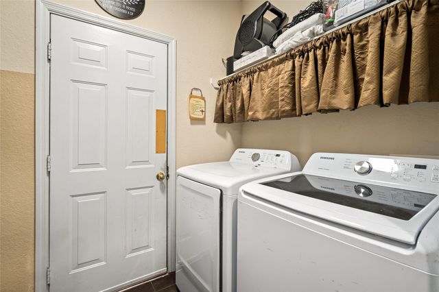 10407 Roman Hills Court, Houston, TX 77070