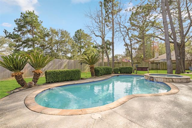 10407 Roman Hills Court, Houston, TX 77070