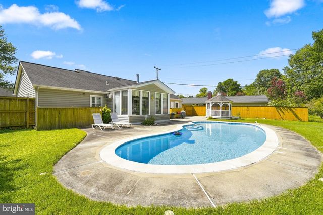 15746 POINTER RIDGE DR, Bowie, MD 20716