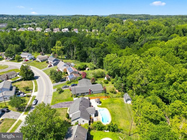 15746 POINTER RIDGE DR, Bowie, MD 20716
