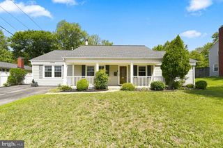 15746 POINTER RIDGE DR, Bowie, MD 20716