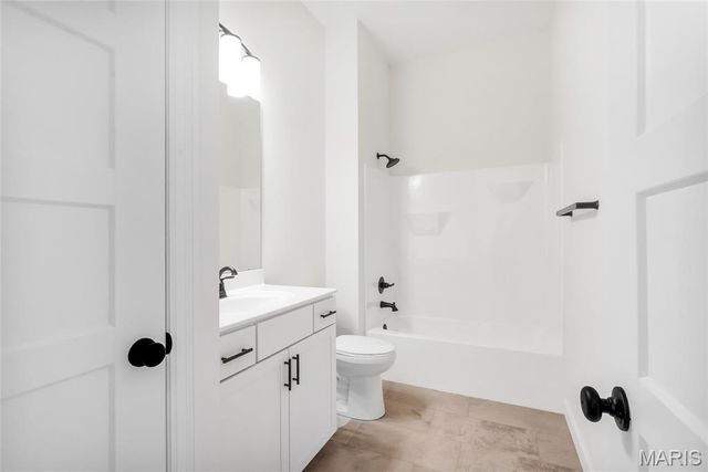 308 Schaper Estates Xing, Foristell, MO 63348