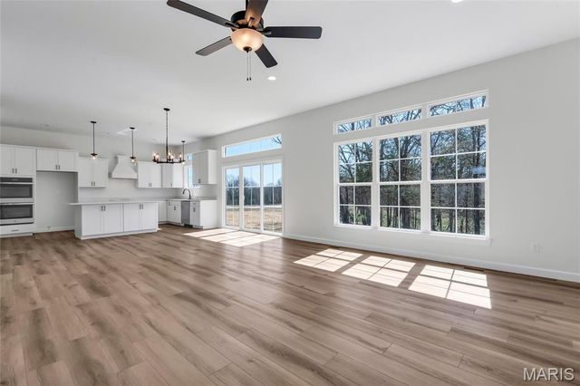 308 Schaper Estates Xing, Foristell, MO 63348