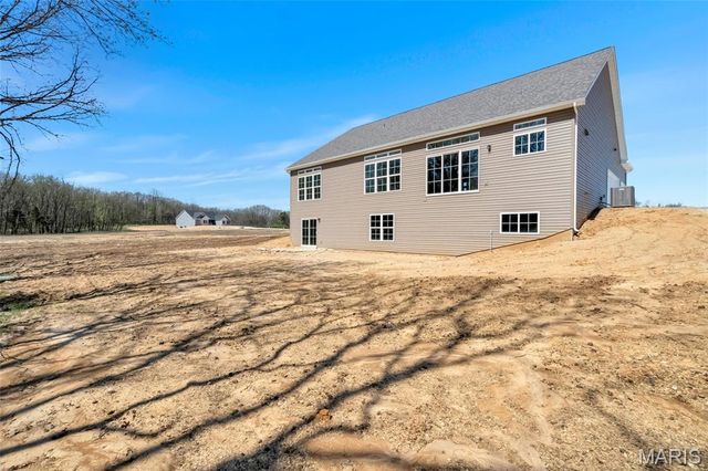 308 Schaper Estates Xing, Foristell, MO 63348