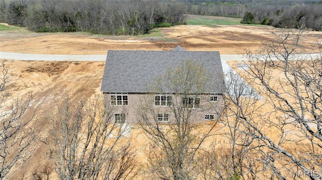 308 Schaper Estates Xing, Foristell, MO 63348