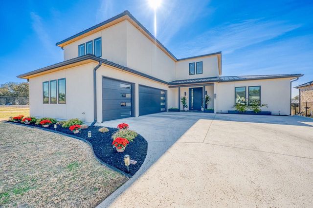 110 Clearwater DR, Kingsland, TX 78639