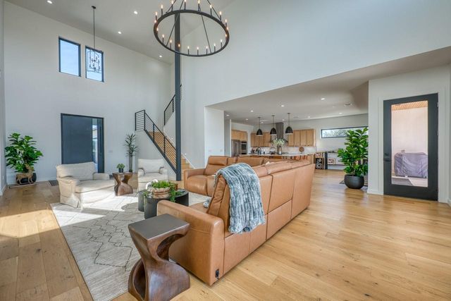 110 Clearwater DR, Kingsland, TX 78639