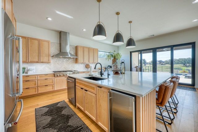 110 Clearwater DR, Kingsland, TX 78639