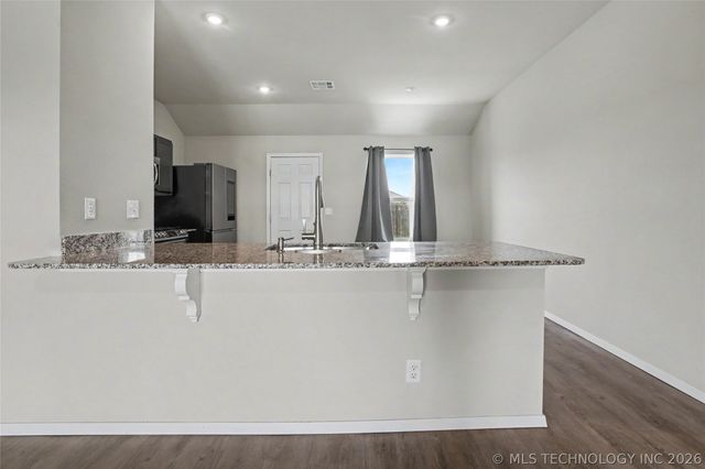 16235 S 87th East Avenue, Bixby, OK 74008