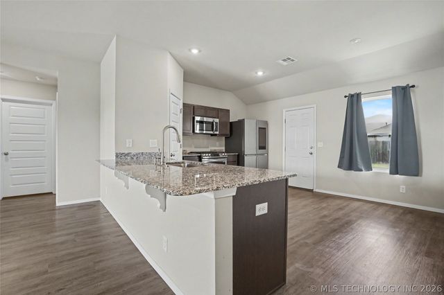 16235 S 87th East Avenue, Bixby, OK 74008