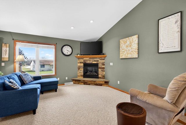 106 PARKVIEW DRIVE, Eden, WI 53019