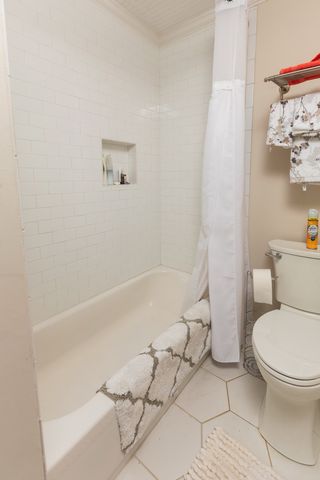782 Driftwood Dr, Lobelville, TN 37097