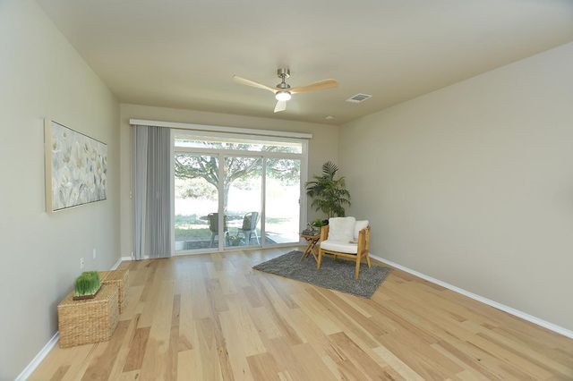 143 Dickens CIR, Georgetown, TX 78633