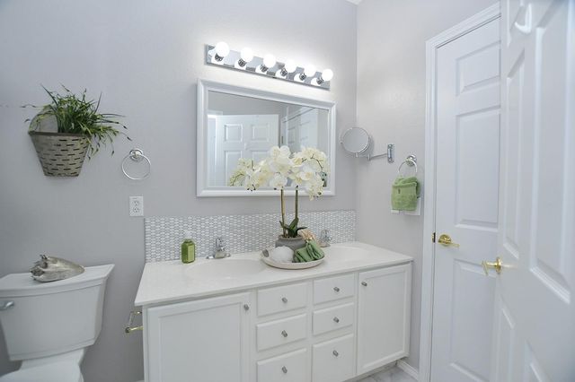 143 Dickens CIR, Georgetown, TX 78633