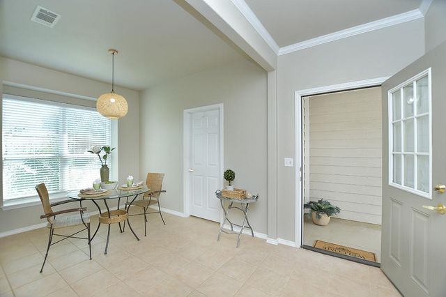 143 Dickens CIR, Georgetown, TX 78633