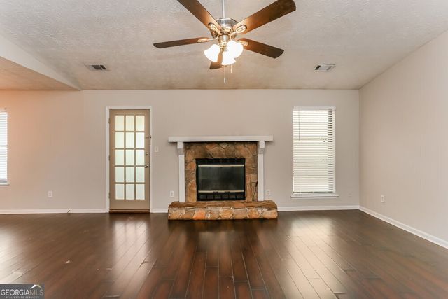 3747 Willow Wood Way, Lawrenceville, GA 30044