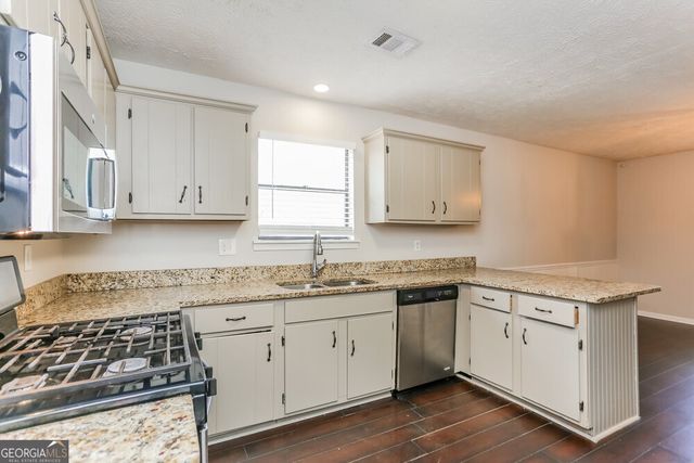 3747 Willow Wood Way, Lawrenceville, GA 30044