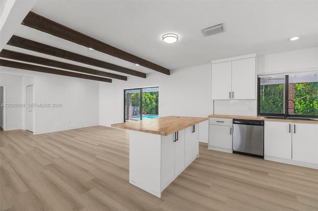 15545 SW 78th Place, Palmetto Bay, FL 33157