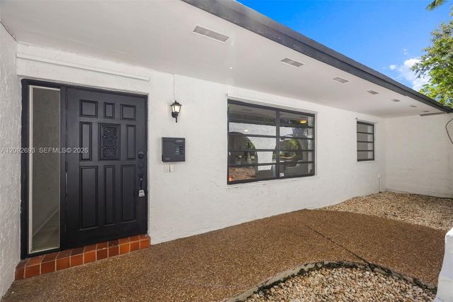 15545 SW 78th Place, Palmetto Bay, FL 33157