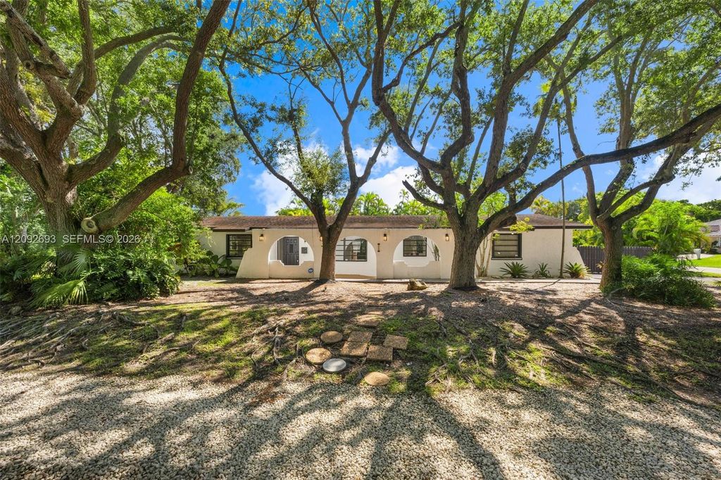 15545 SW 78th Place, Palmetto Bay, FL 33157