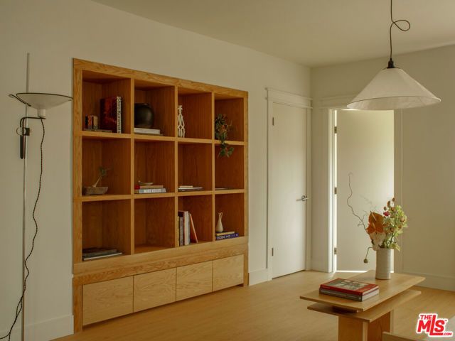 1807 Montana Street, Los Angeles, CA 90026