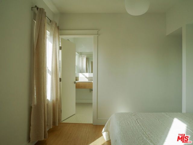 1807 Montana Street, Los Angeles, CA 90026