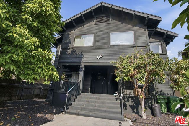 1807 Montana Street, Los Angeles, CA 90026