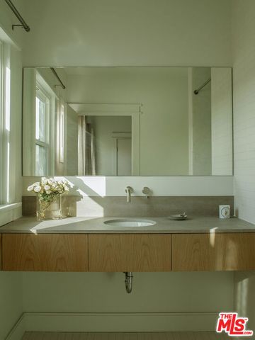 1807 Montana Street, Los Angeles, CA 90026