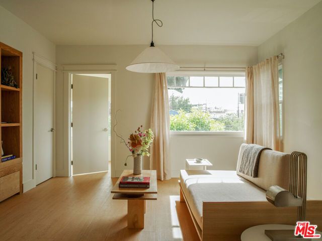 1807 Montana Street, Los Angeles, CA 90026