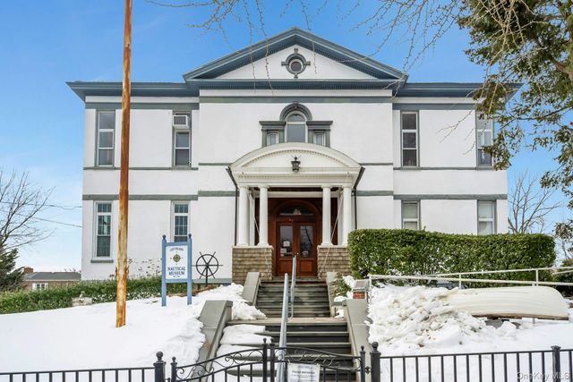 190 Fordham Street 12, Bronx, NY 10464