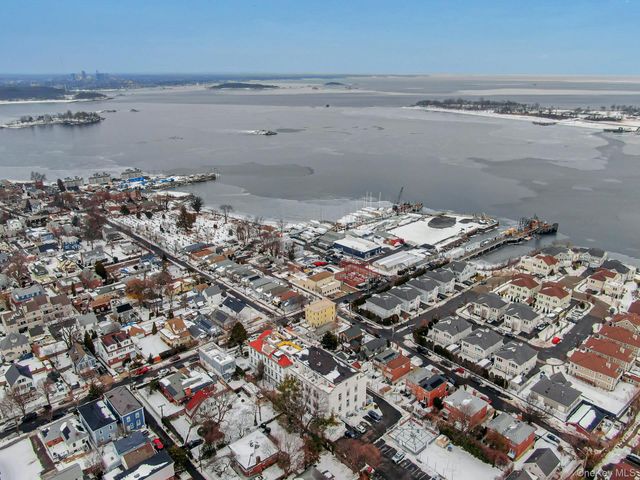 190 Fordham Street 12, Bronx, NY 10464