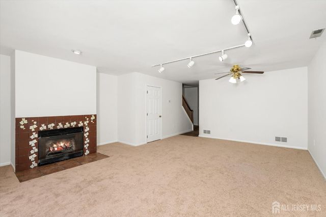 41 Tennyson Drive, Plainsboro, NJ 08536