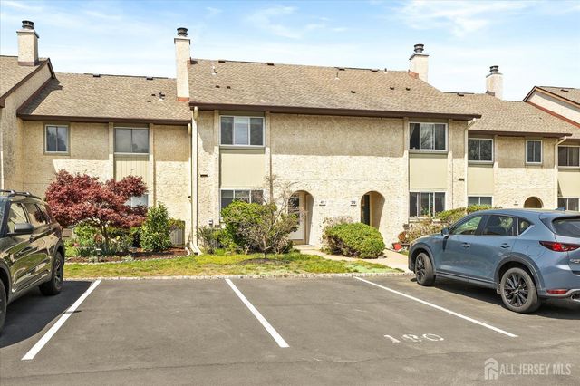 41 Tennyson Drive, Plainsboro, NJ 08536