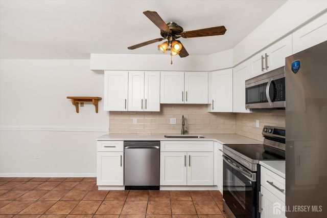 41 Tennyson Drive, Plainsboro, NJ 08536