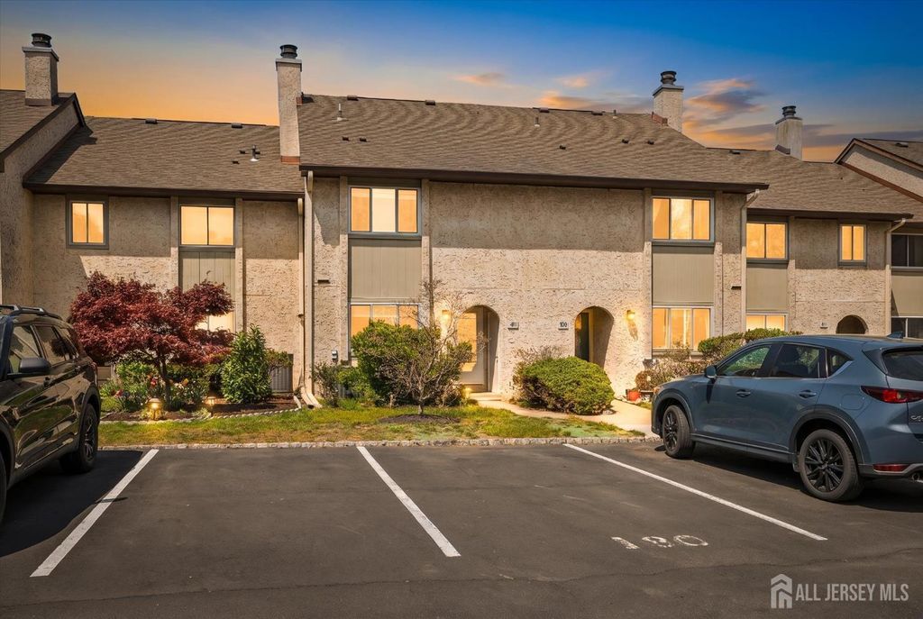 41 Tennyson Drive, Plainsboro, NJ 08536